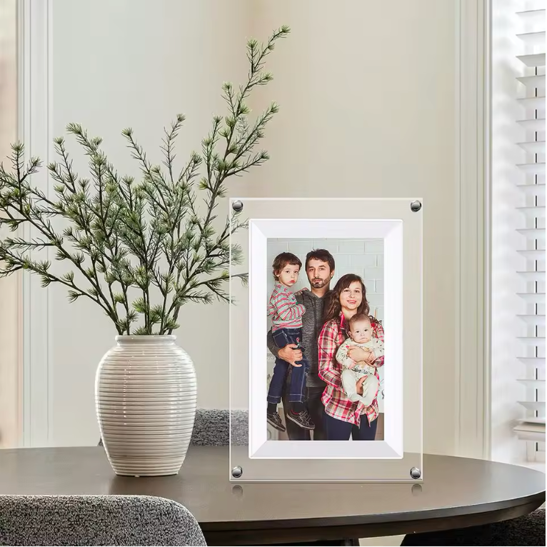 Aura Love Digital Photo Frame
